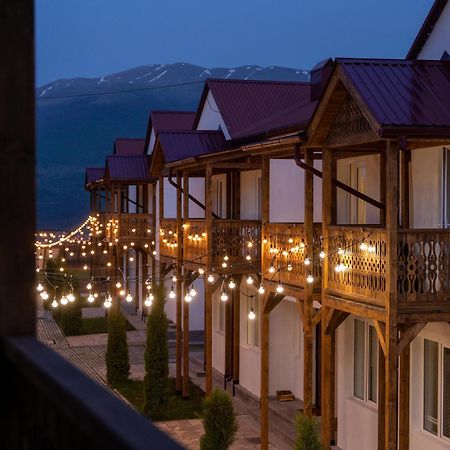 Motives Inn Dilisan Kültér fotó