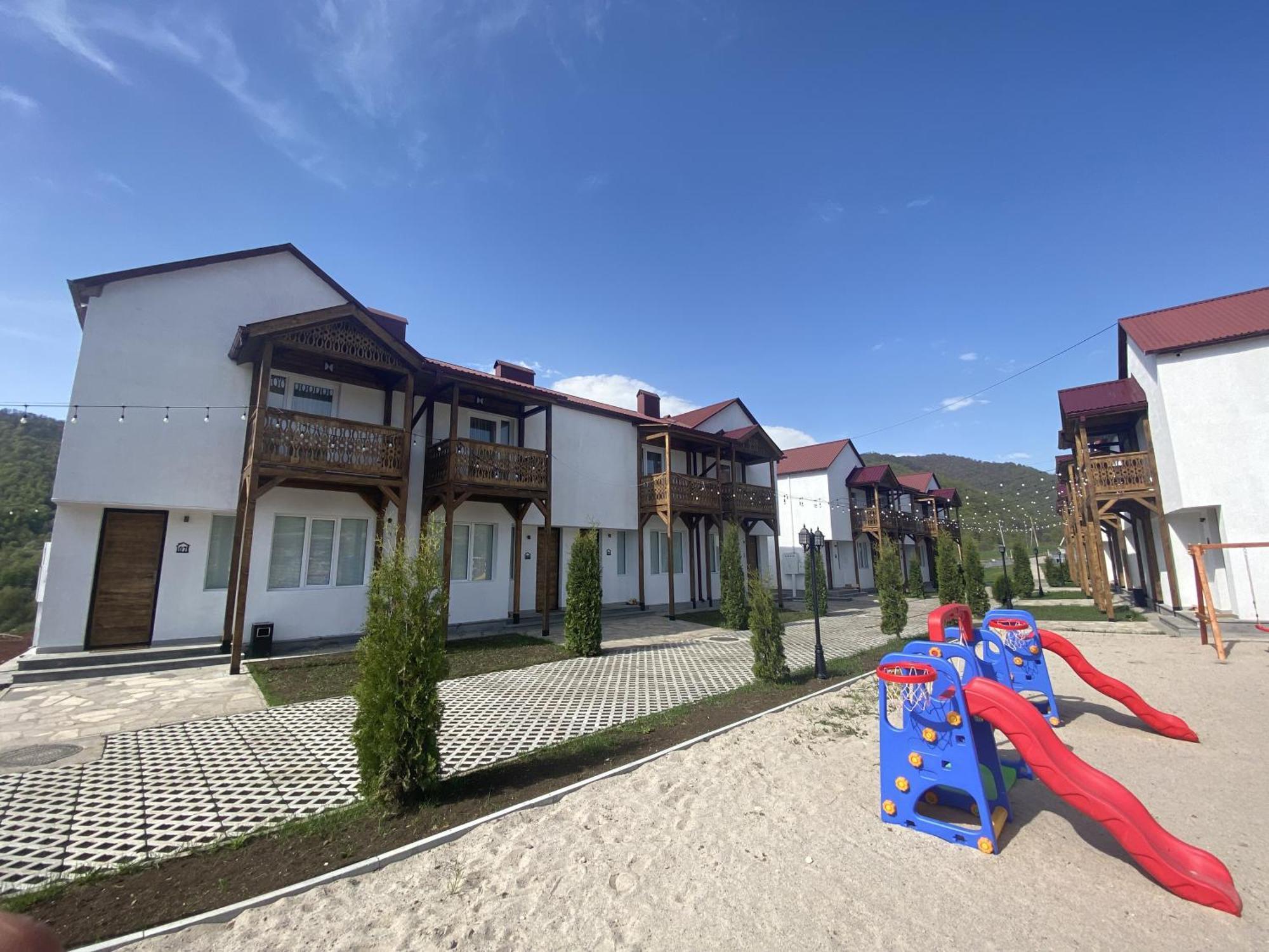 Motives Inn Dilisan Kültér fotó