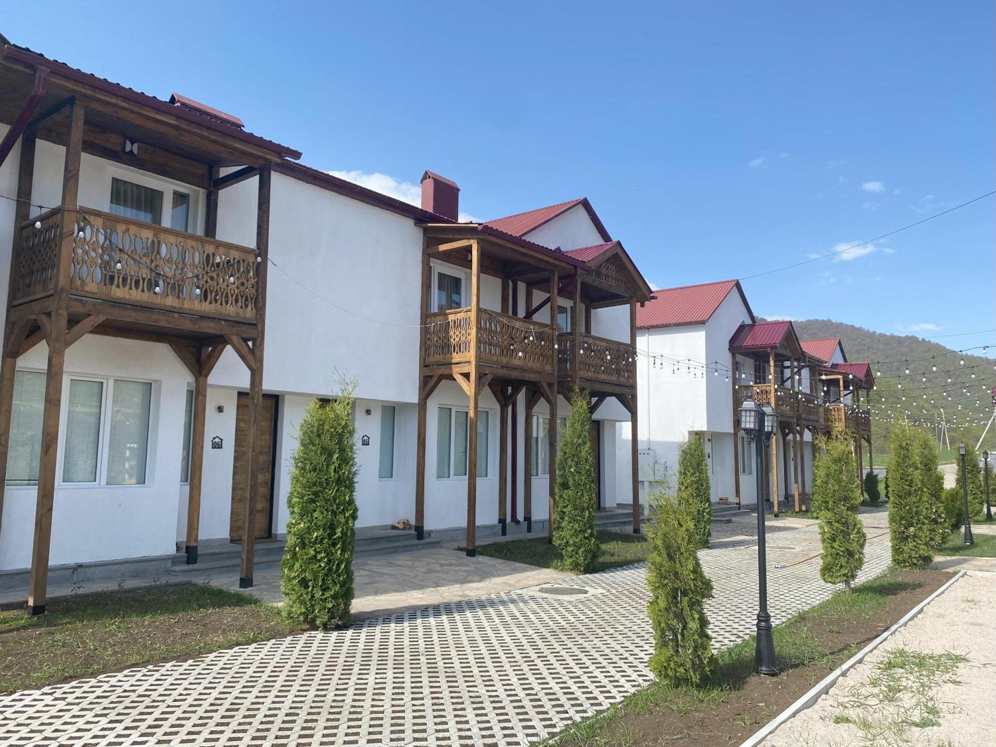Motives Inn Dilisan Kültér fotó